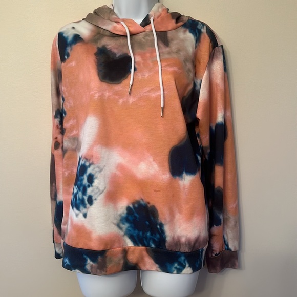 NEVER WORN Tye Dye hooded sweat suit - Picture 4 of 6